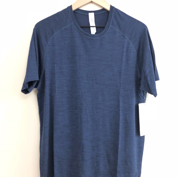 Men’s Lululemon Metal Tech Tee - Picture 4 of 8